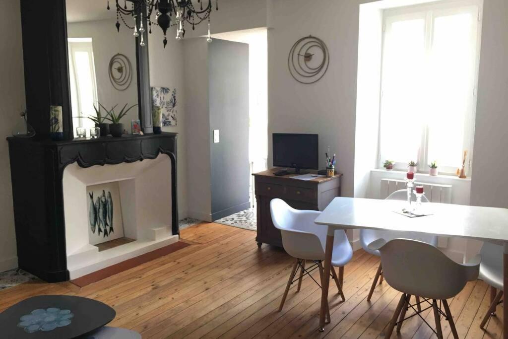 Appartement De Caractère Avec Terrasse. La Rochelle  Esterno foto